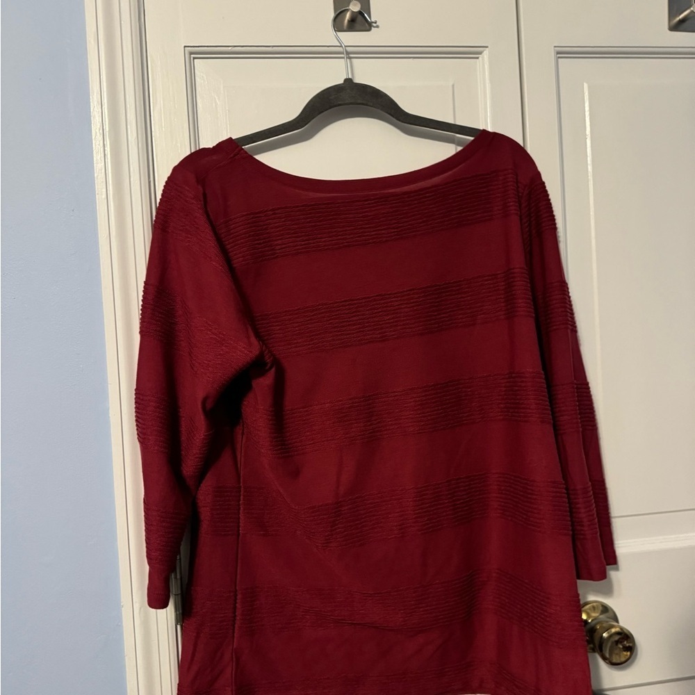 John’s Bay Lightweight long sleeve sweater. Like New. Slight stripe accents. - Picture 7 of 8